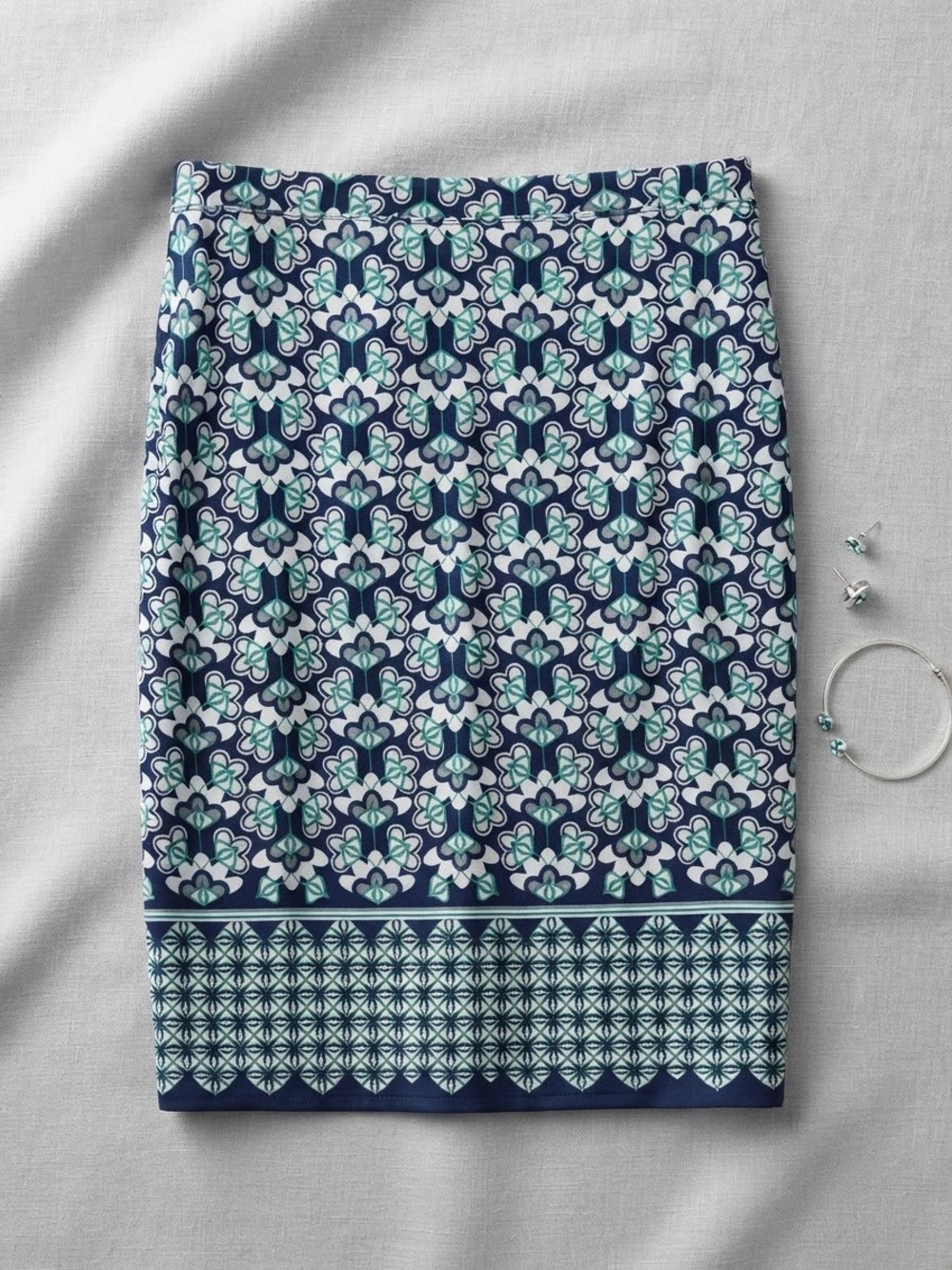 Max Studio Navy and Aqua Floral-Pattern Pencil Skirt